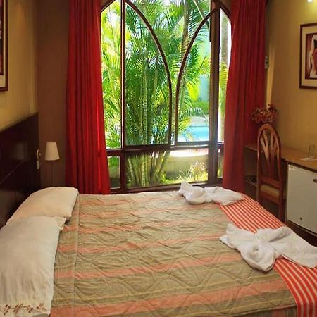 Hotel & Suites La Posada De Lobo Ікітос Номер фото